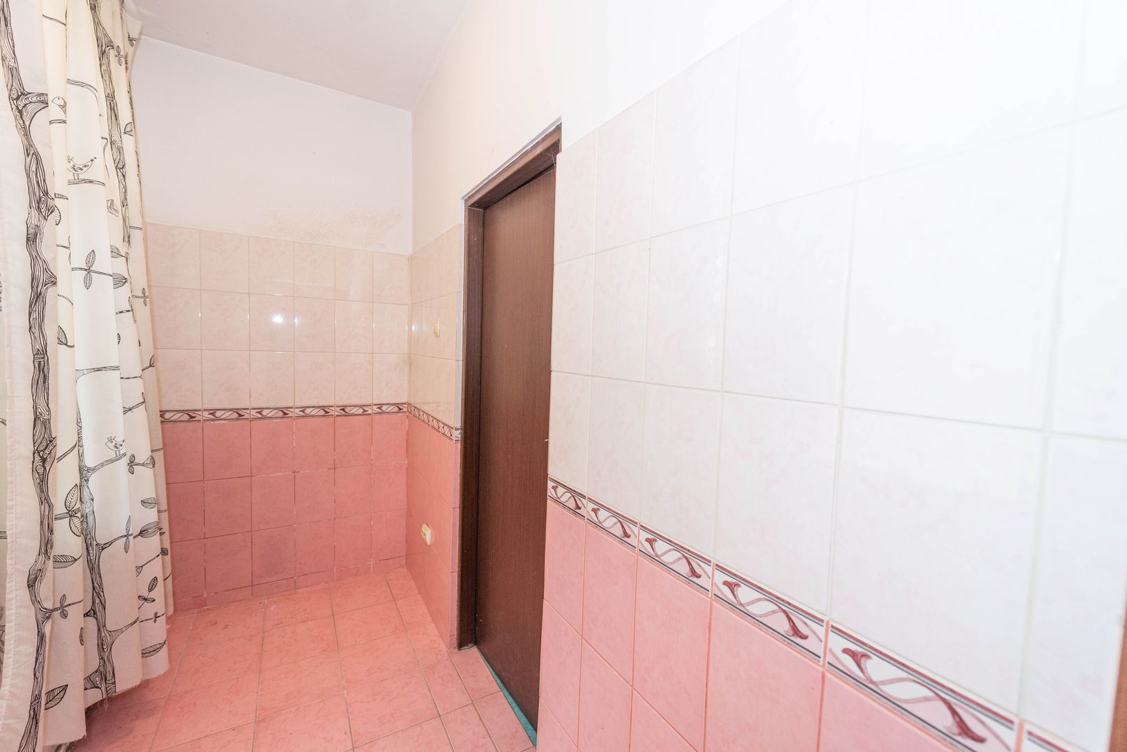 Apartament 3 camere de vanzare, in vila, 83 mp - Poză 17