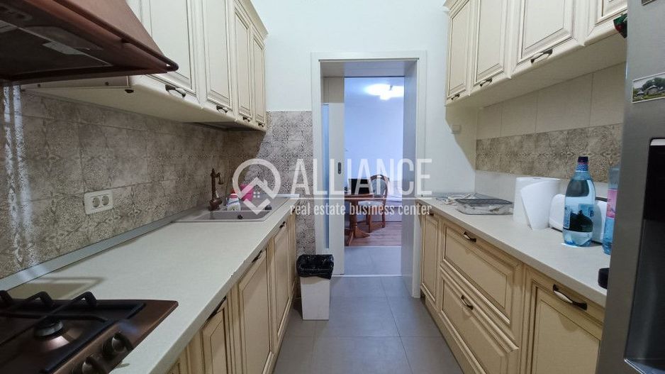 CENTRU SALA SPORTURILOR(COD03)- Casa interbelica si curte generoasa ! - Poză 16