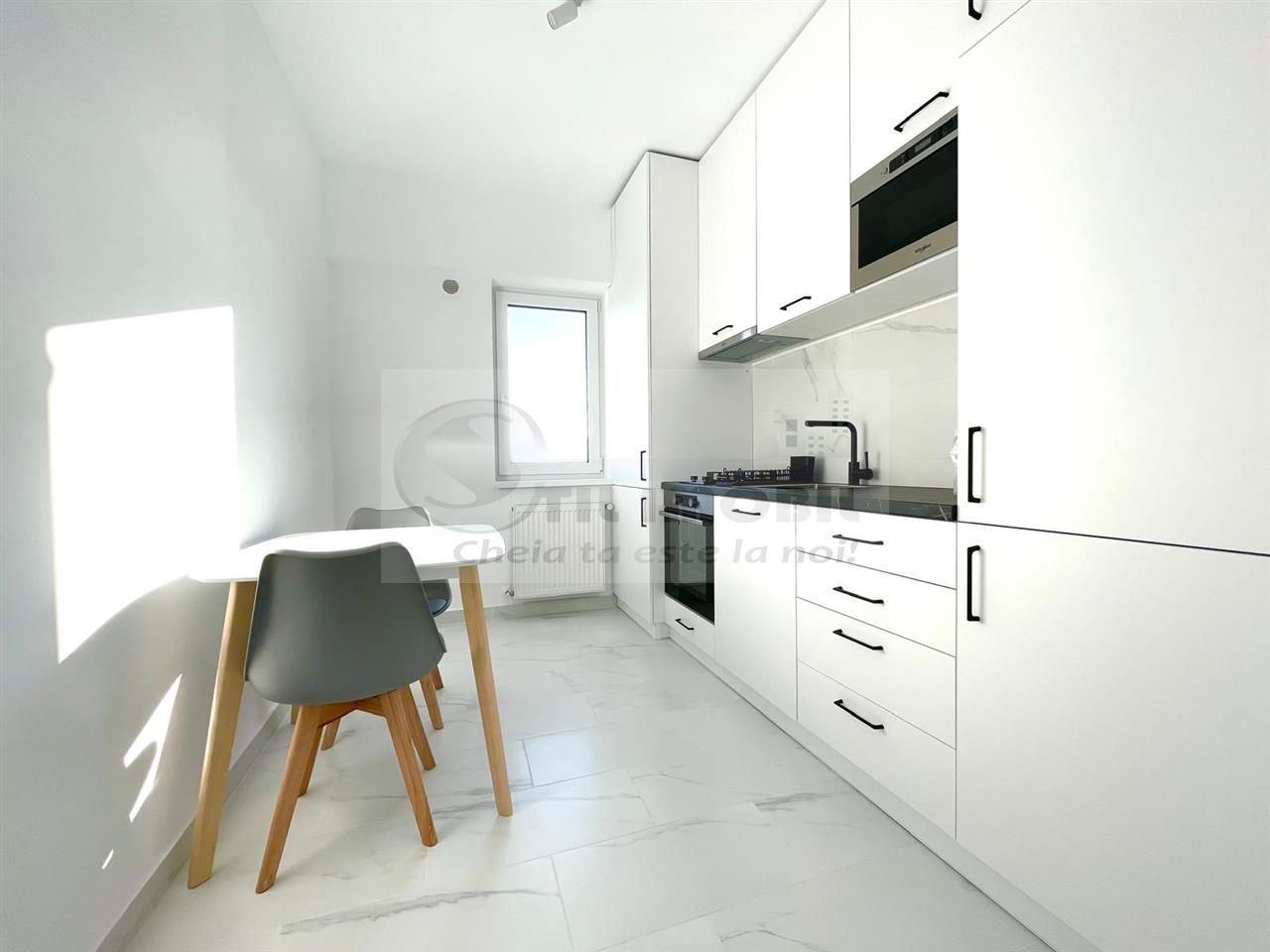 1 CAM , COMISION 50 % (225 EURO) ,CENTRU, PARCARE,UNIREA TOWERS - Poză 5