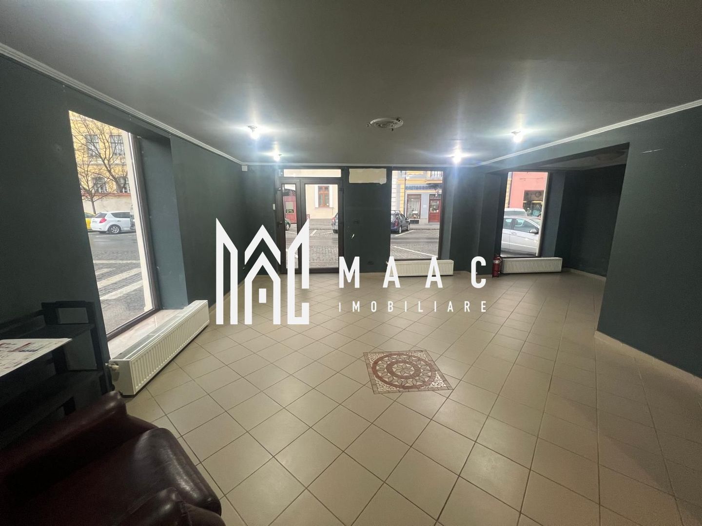 Spatiu comercial de inchiriat 72 mp Strada 9 mai - Poză 1