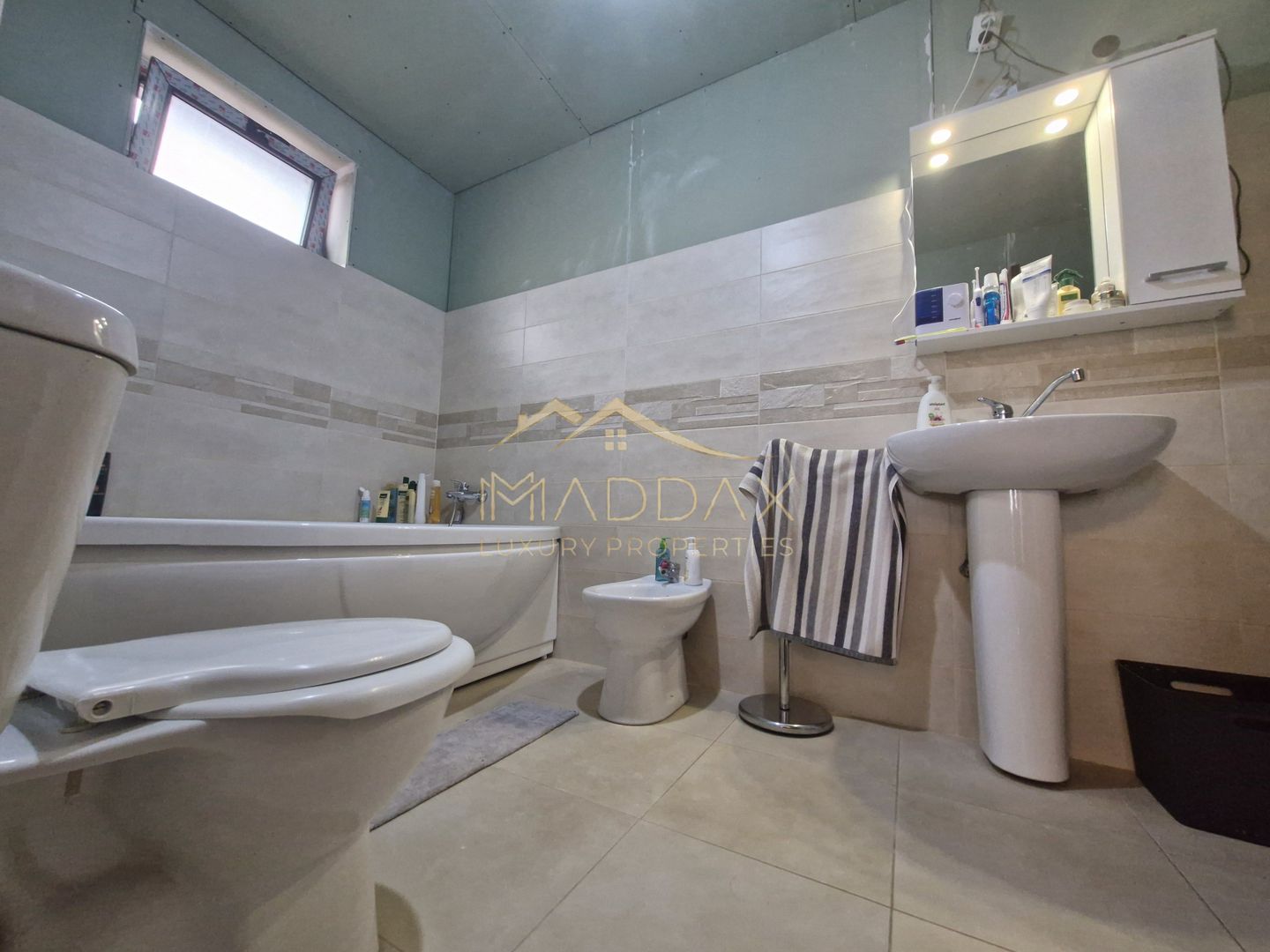 Vilă *5 camere // Cartier Ion Creangă // Sector 2 - Poză 28