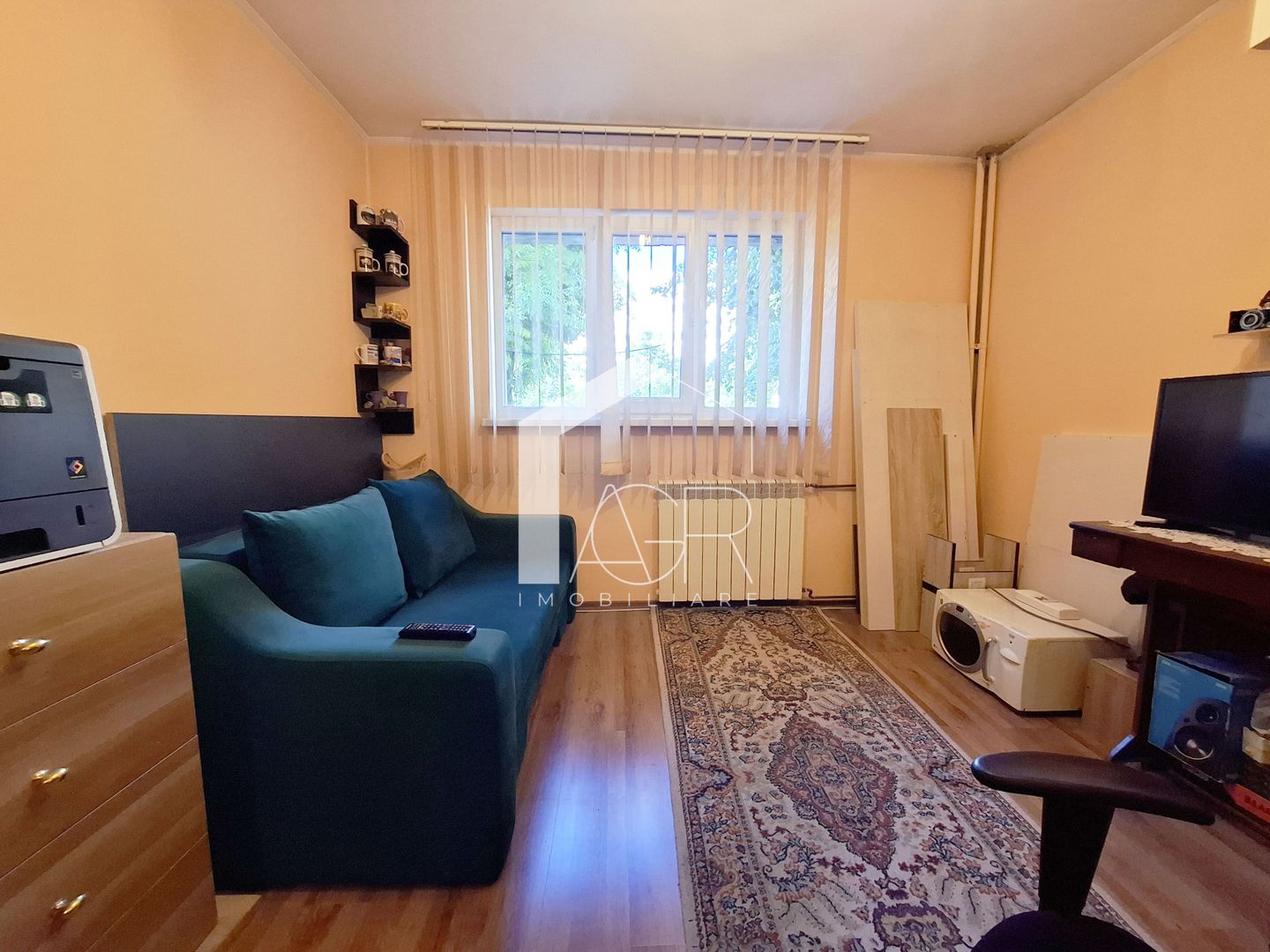 Apartament cu 3 camere, decomandat, zona Vest - Poză 6