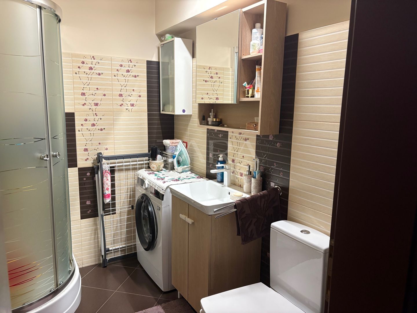 Apartament premium cu 3 camere, garaj și balcon generos - Floresti. - Poză 7