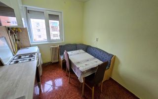 Apartament cu 2 Camere, Etaj 3, Zona Mercur - Cetate - Poză 2