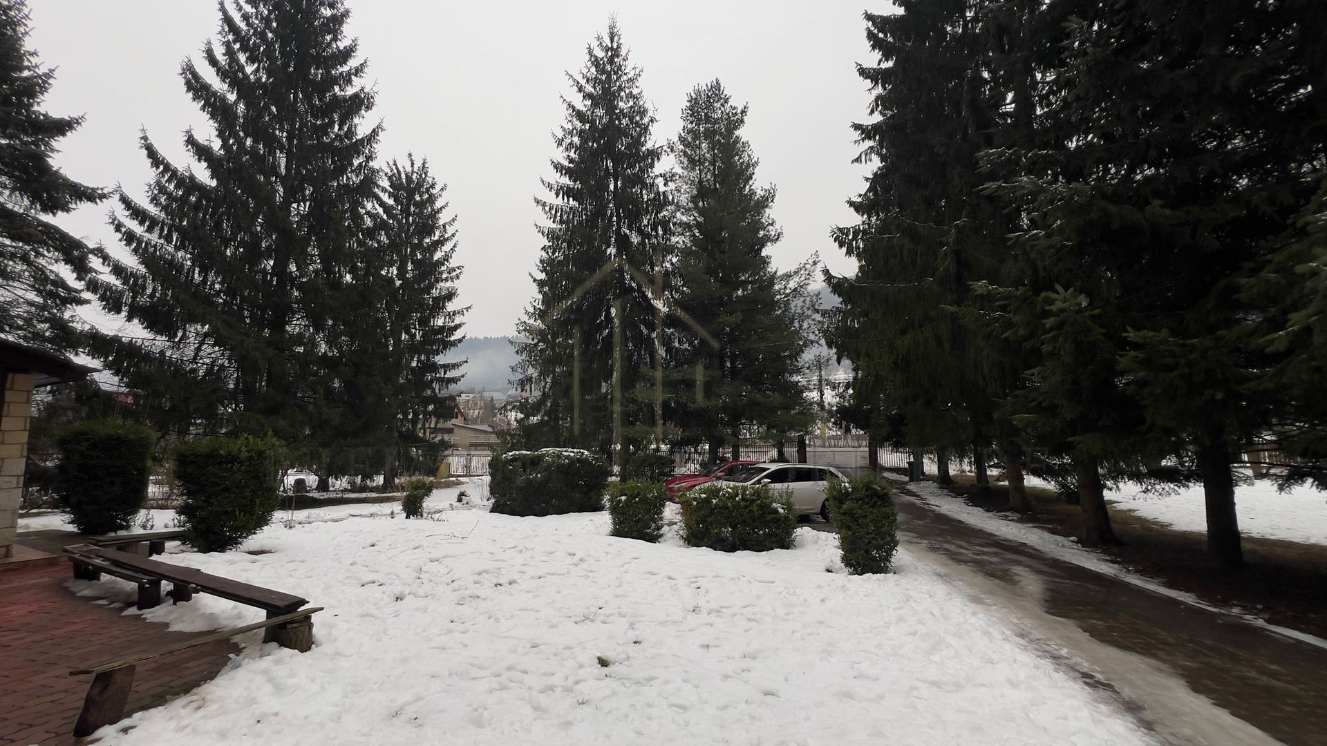 Hotel / Pensiune de vânzare în Central, Slanic-Moldova - Poză 4