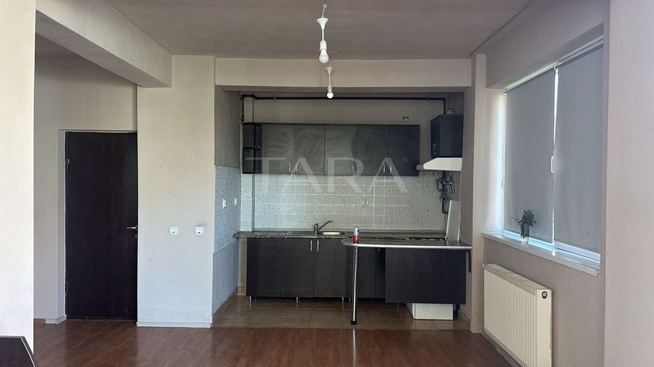 Apartament cu 2 camere și potențial excelent – Bună Ziua. - Poză 1
