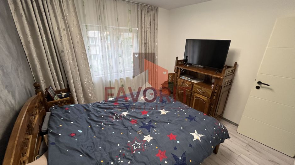 Apartament 3 camere | 2 bai | Zona Soarelui - Poză 3