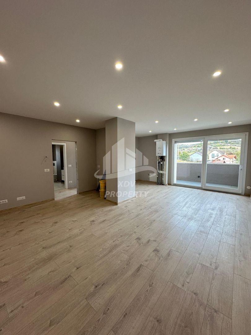 Penthaus  modern in  Sibiu ,3 camere ,2 garaje subteran , boxa - Poză 2