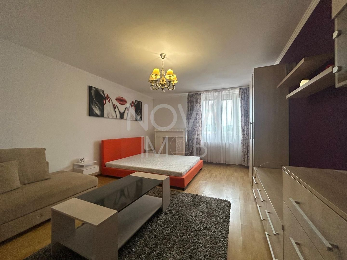 Garsoniera 45 mp cu balcon, mobilata, utilata - zona Lazaret - Poză 2