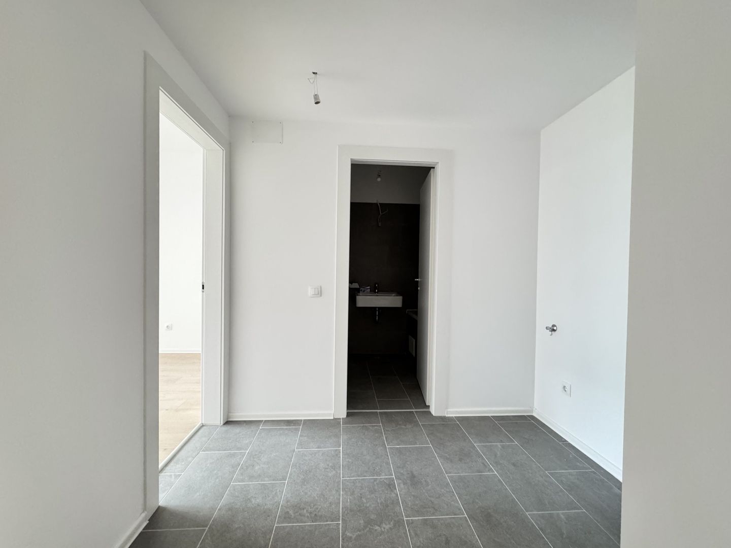 Apartament 2 camere Sectorul 1 - Reper Colosseum Mall - Poză 4