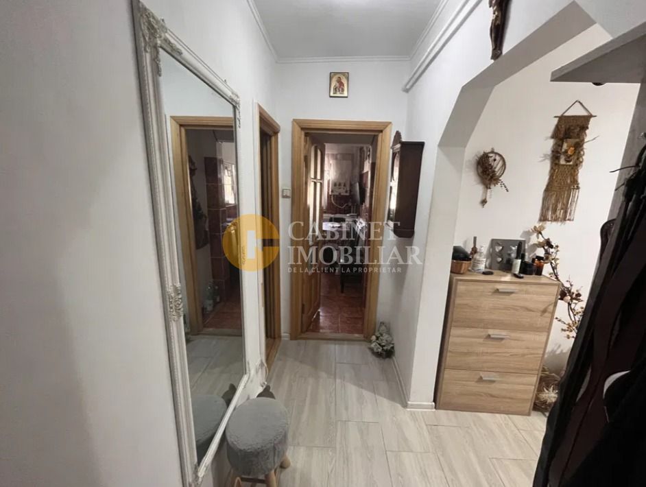 Apartament cu 2 camere decomandat, etaj intermediar - zona Garii - Poză 5