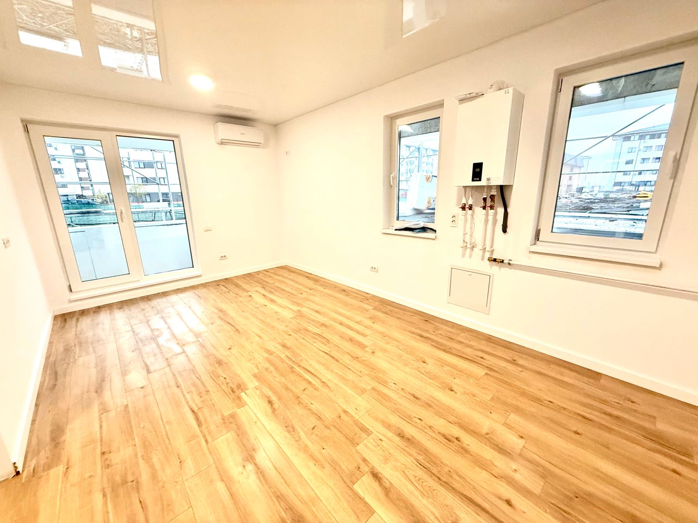 Ap. 2 cam. aprilie 2026 zona Militari Residence - Poză 5