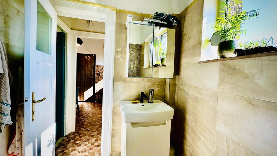 Apartament 3 camere + 1 birou,  Cotroceni, curte si gradina, metrou Eroilor - Poză 12