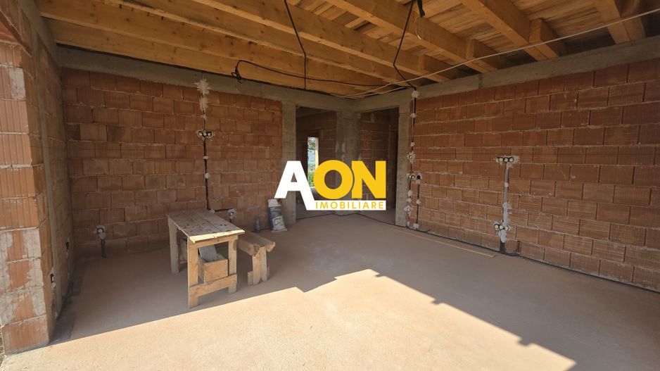 Casa Individuala 4 Camere, 2 Bai, 400mp Teren - Poză 4