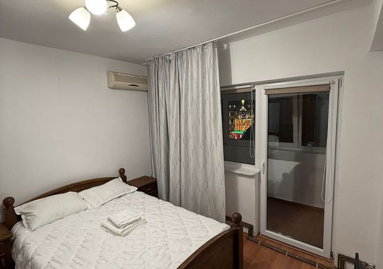 Apartament cu 3 camere- Ultracentral - Poză 4