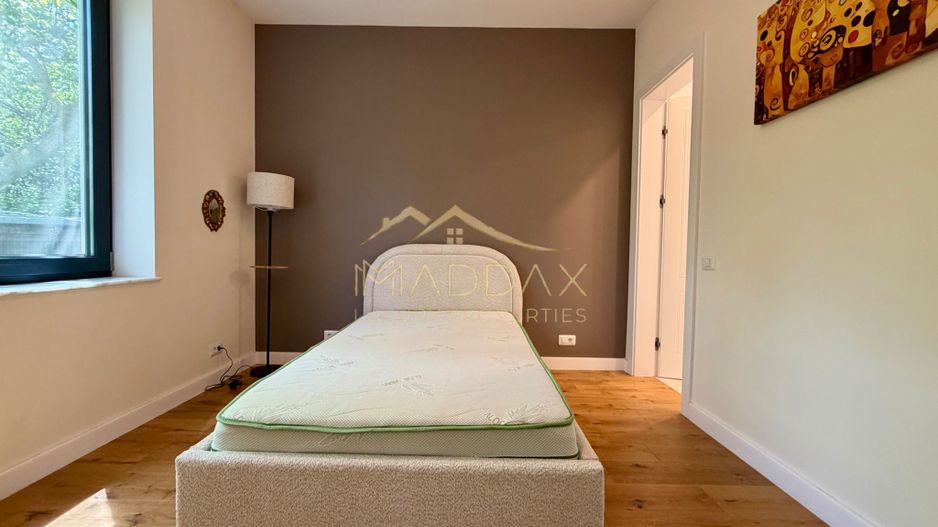 Vila cu 5 camere // * 565 mp gradina* // Tunari - Poză 31