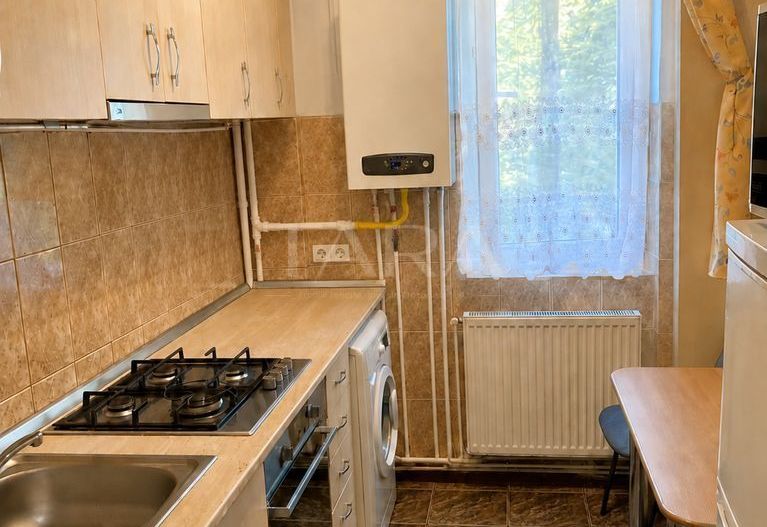 Apartament cu 2 camere, zona Piața Hermes, Gheorgheni. - Poză 4