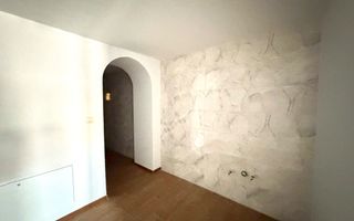Casa renovata complet, Corlata Centru - Poză 9