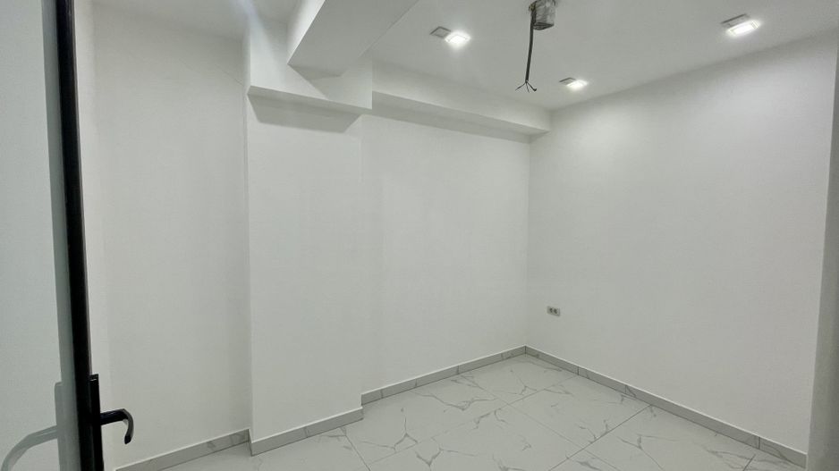 Spațiu Comercial P+Demisol | Vitrină Stradală | Radauti - Poză 10