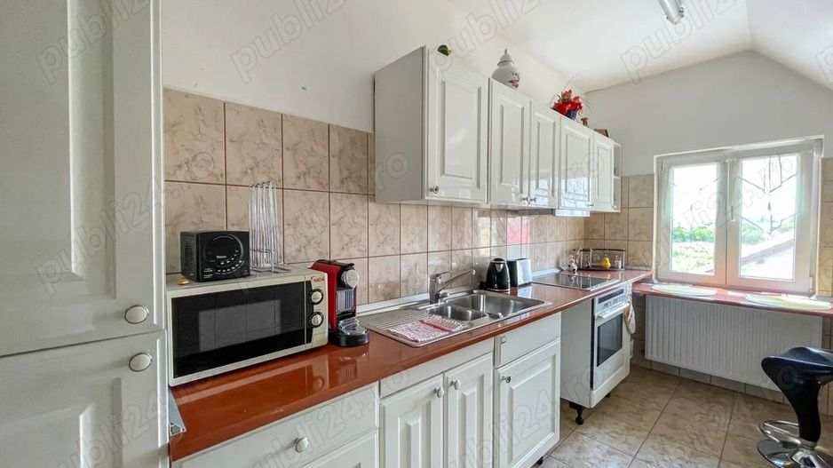 Casă 412 mp teren 1700 mp, zona Bercu Rosu. - Poză 9