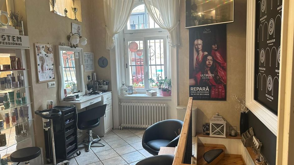 Spațiu comercial, ultracentral 125 mp – Oradea, Piața Unirii. 309 00 E - Poză 6