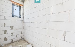 Casă nouă la roșu în Mândruloc - Poză 18