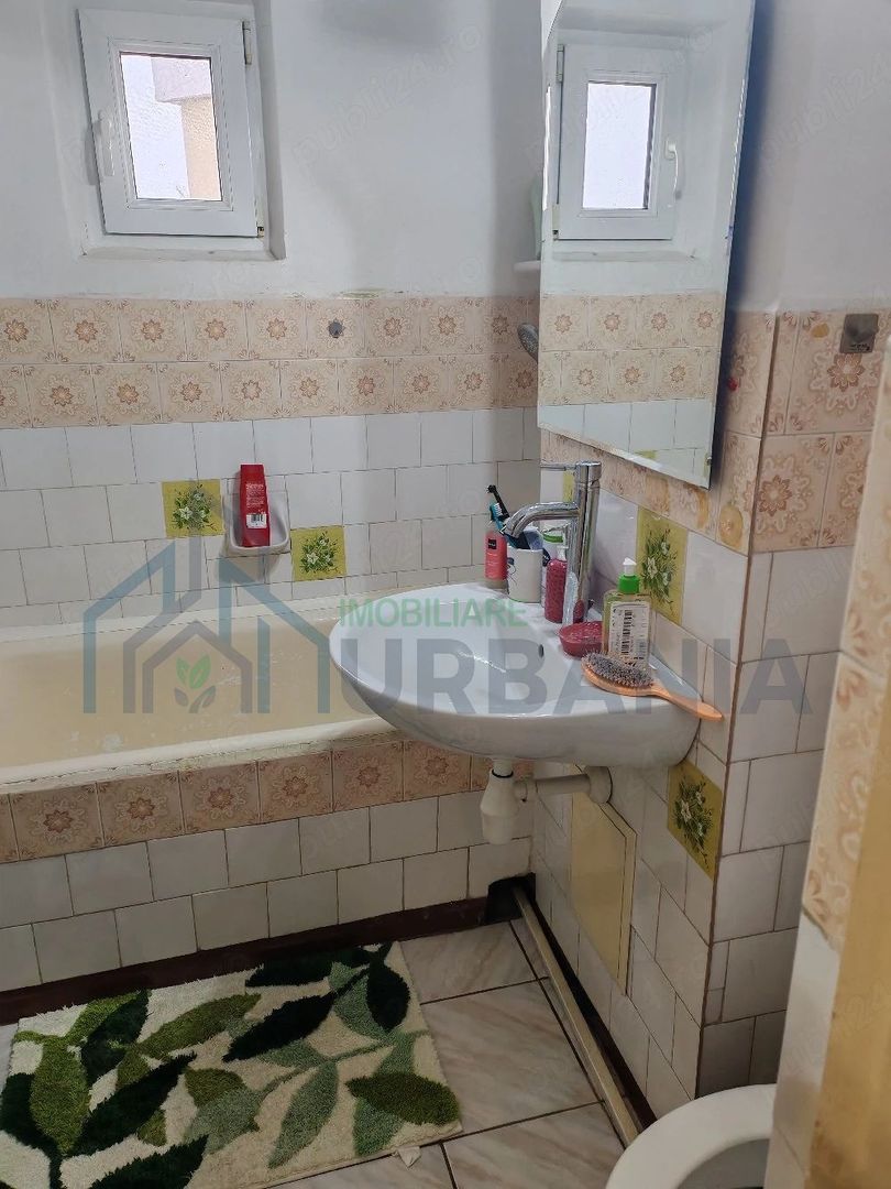 Apartament 2 camere, decomandat, zona Alexandru Rond 28, Iași - Poză 1