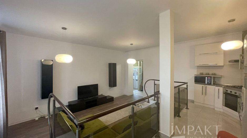 Apartament la casa cu 3 camere de inchiriat - Poză 4