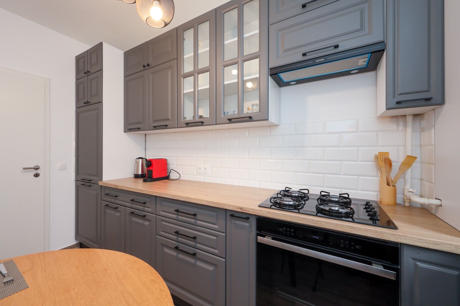 Garsonieră 39 mp Decomandată | Mobilată Modern | Tractorul – Coresi Mall - Poză 2