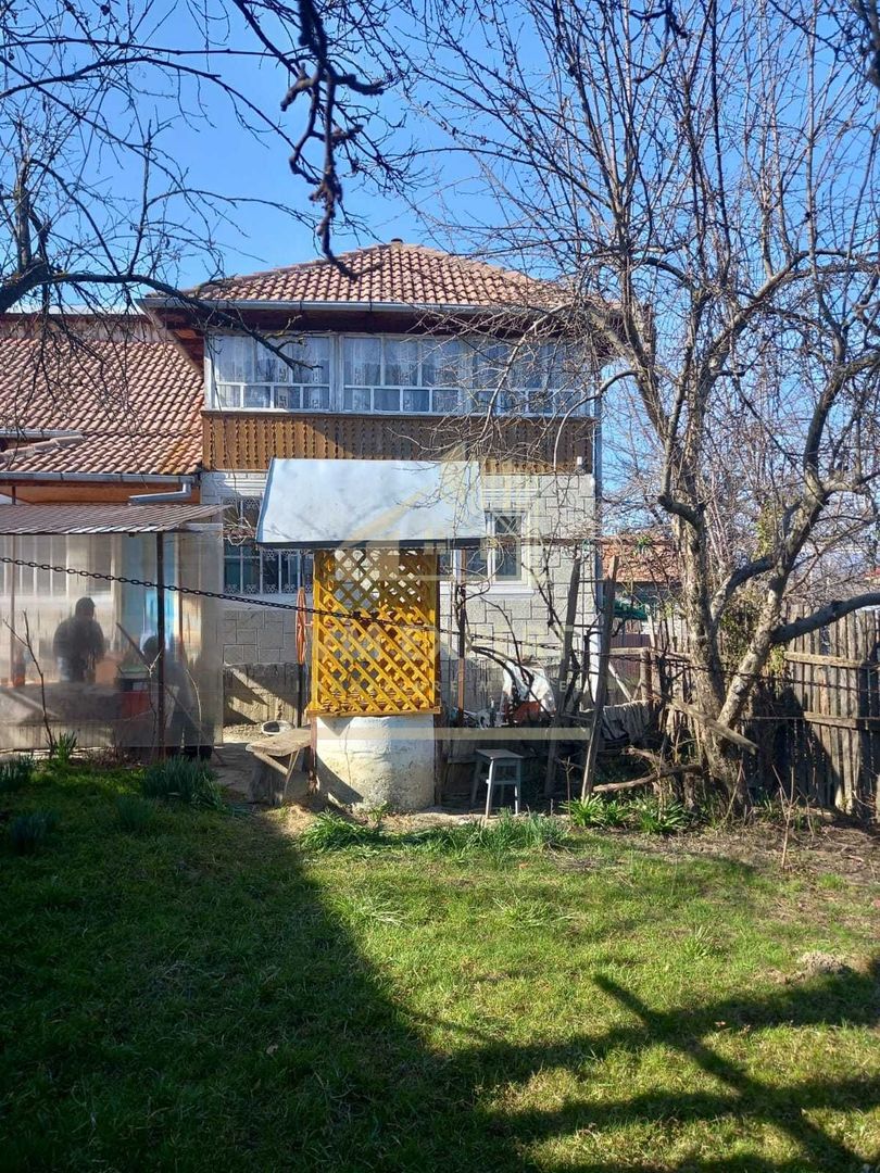 CASA 4 CAMERE TEREN 800 MP CAPUL PISCULUI COMUNA GODENI JUD. ARGES - Poză 4