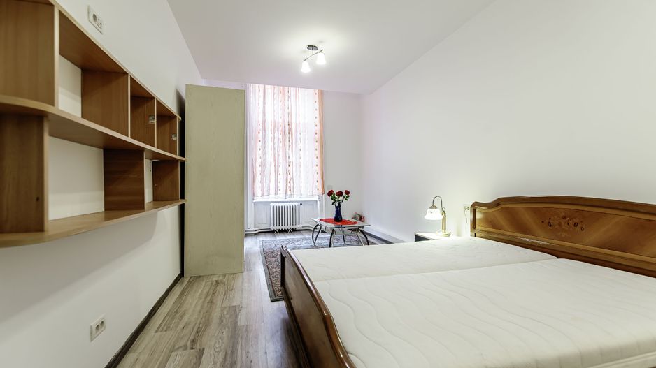 Apartament contemporan în Palatul Neumann, Arad. - Poză 9