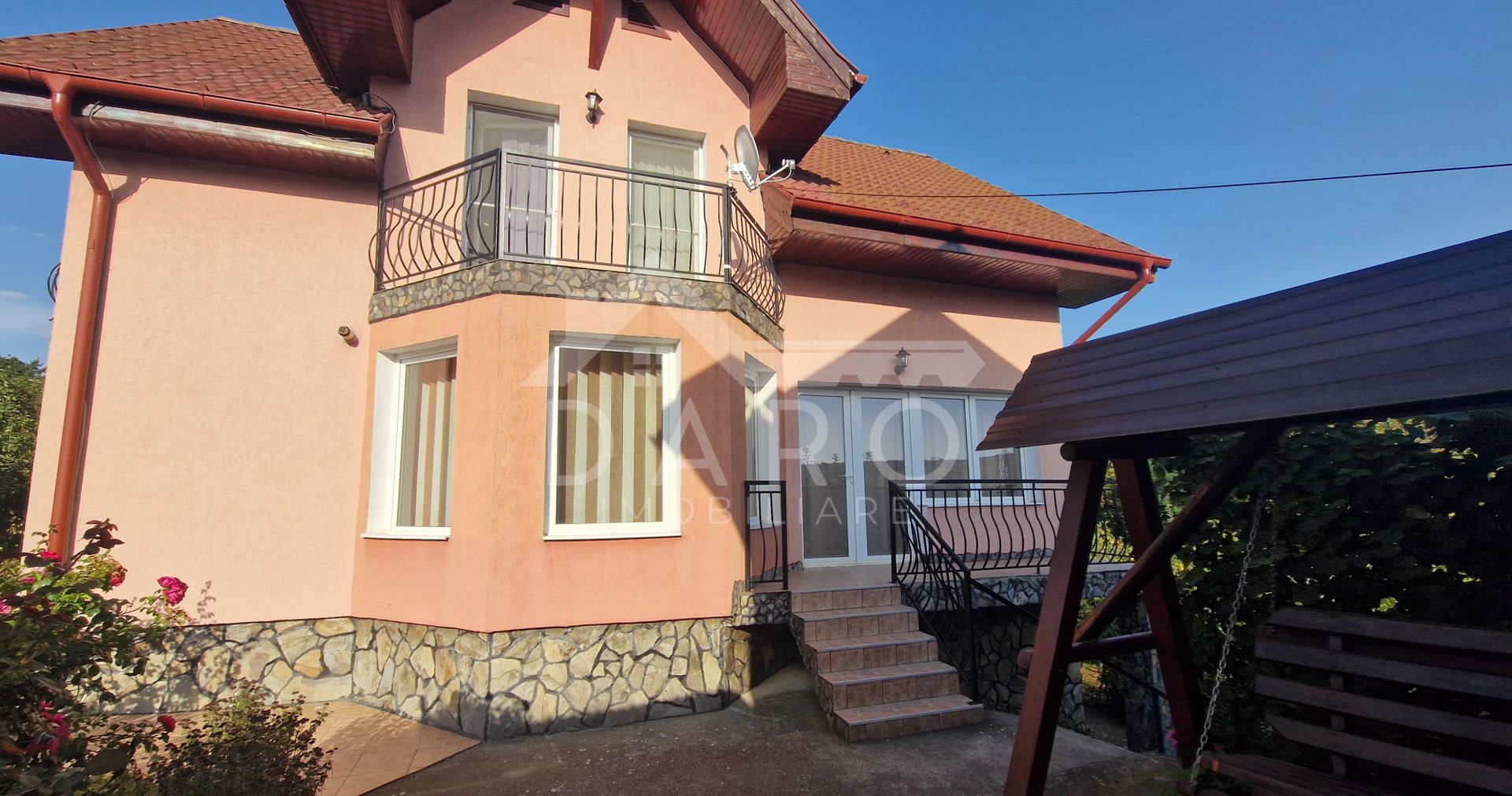 🏡 Casă de vânzare în Târgu Mureș – ideală pentru locuință - Poză 1