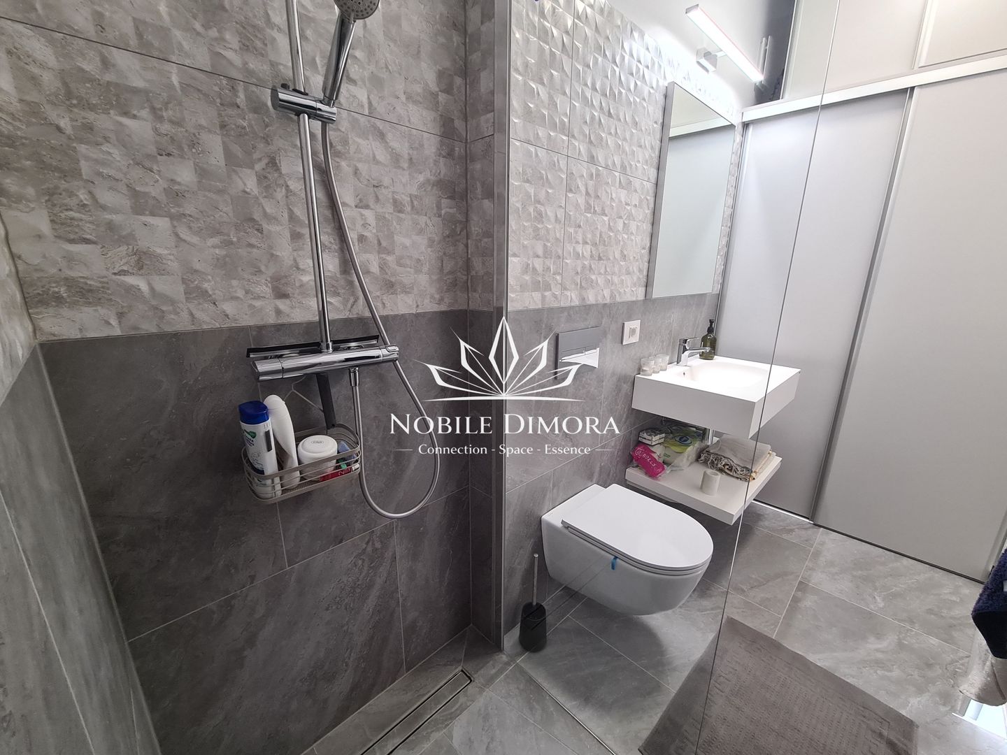 Paltim - Apartament de lux cu 3 camere si parcare subterana - Poză 15