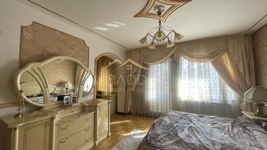 Vila superba**8 camere** Teren 1300 mp**Sauna +Piscina//Pipera - Poză 13