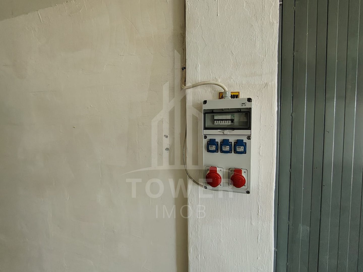 Hală industrială de închiriat în Cisnădie – 127 mp - Poză 4