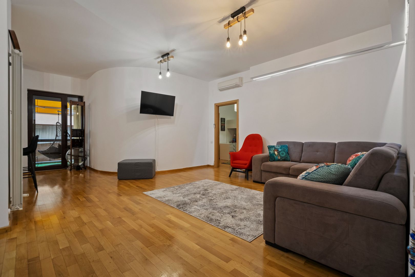 3 camere etaj 1 | Loc parcare | Doua bai | Herastrau - Sos Nordului - Poză 1