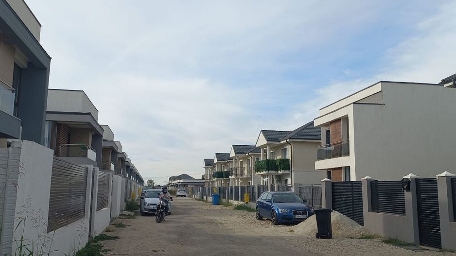 Teren com.Berceni,8600 mp,parcelat ,PUZ aprobat, pentru dezvoltatori - Poză 3