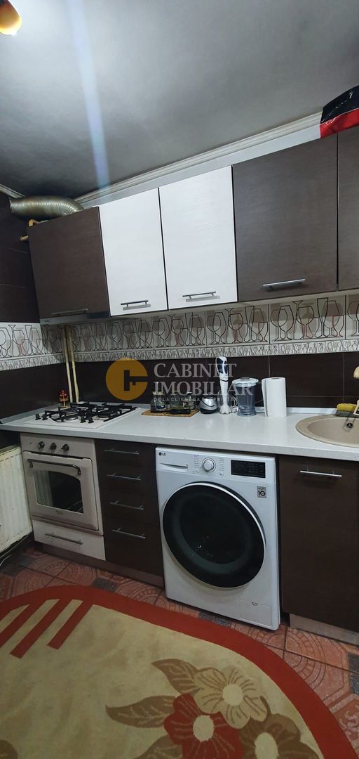 Etaj 1 Apartament Cu 2 Camere Decomandat Nicolina - Poză 4