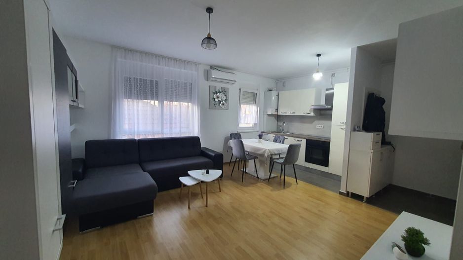 Lipovei | 3 Camere | 2 Bai | Loc de Parcare - Poză 1