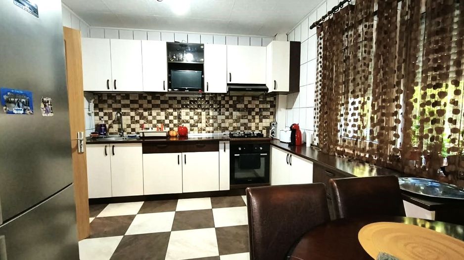 2 CAMERE | DECEBAL | THEODOR SPERANTIA - Poză 6