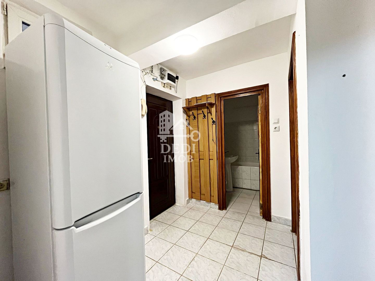 Apartament 2 camere de vânzare in zona Rogerius, Oradea - Poză 8