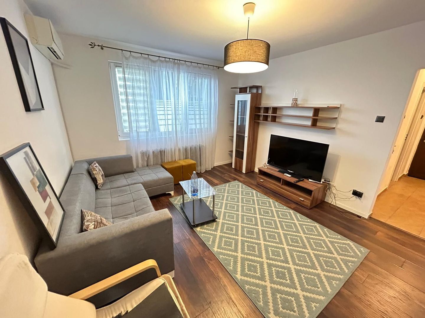 APARTAMENT 3 CAMERE 1 MAI | METROU - Poză 1