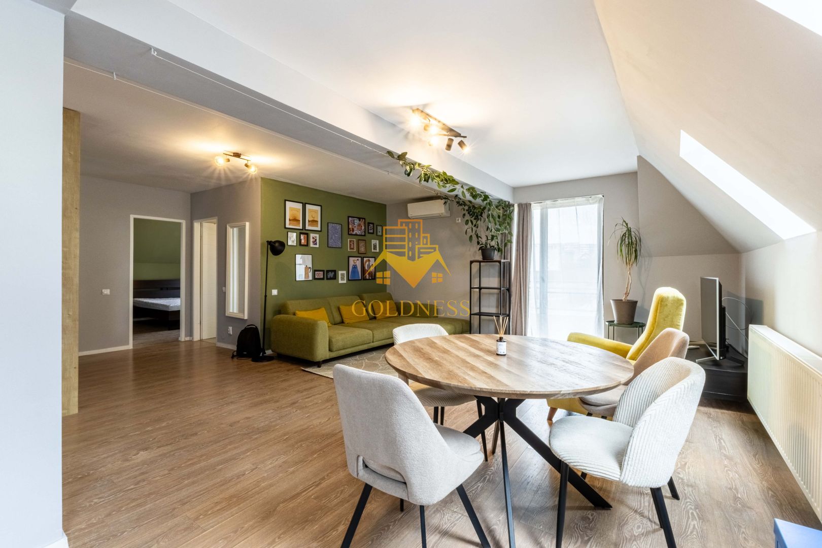 3 camere open space, Parcare, Modern, Pet Friendly, Europa - Poză 9