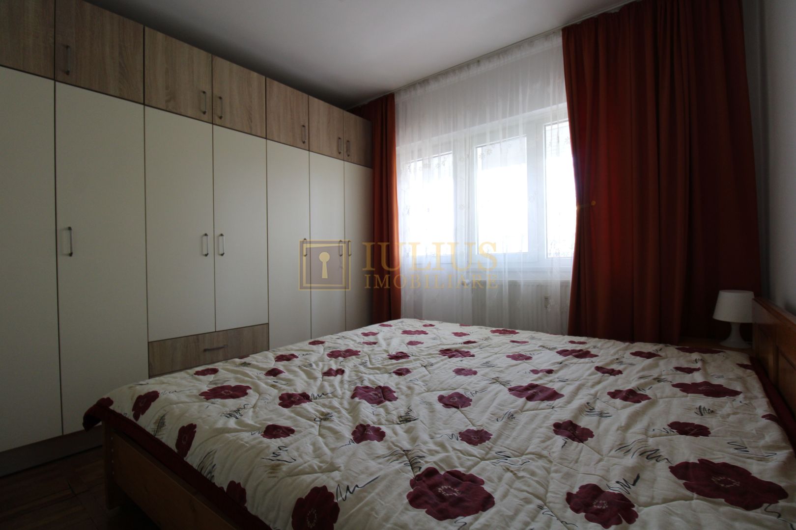 Zona Aradului, 3 camere + 2 bai, centrala proprie. - Poză 7