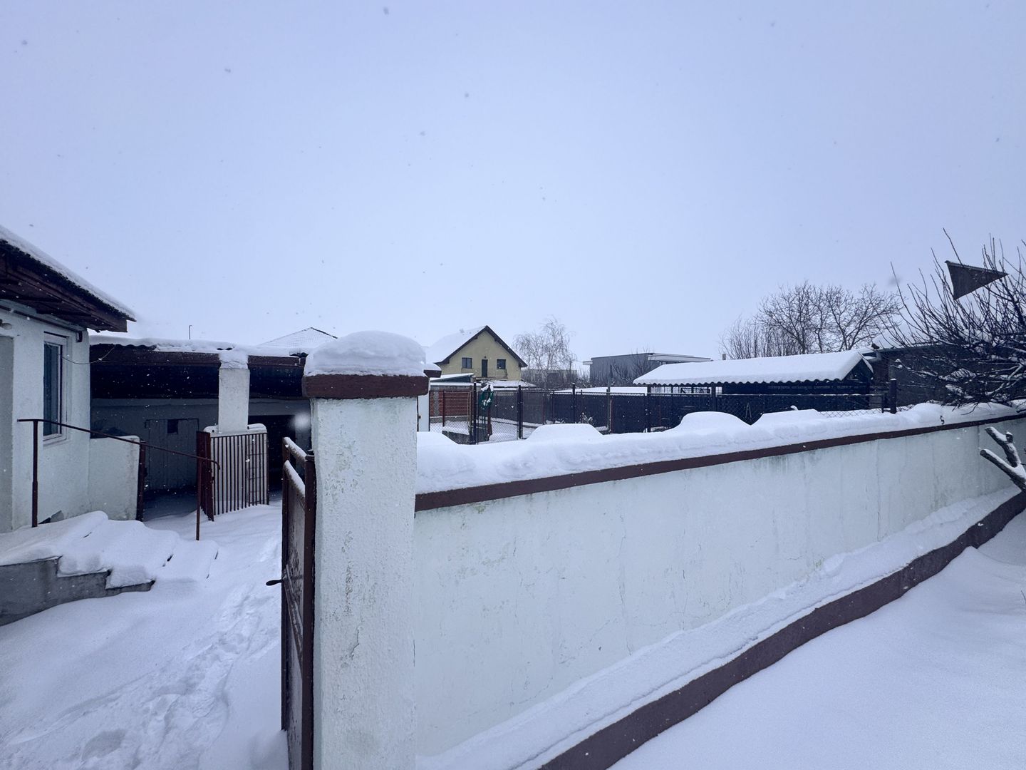 Casă cu teren 846 mp Micalaca, Strada Lipovei. Ocazie rară! - Poză 2