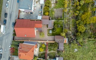 Vilă cu teren generos în Pârneava - Poză 7