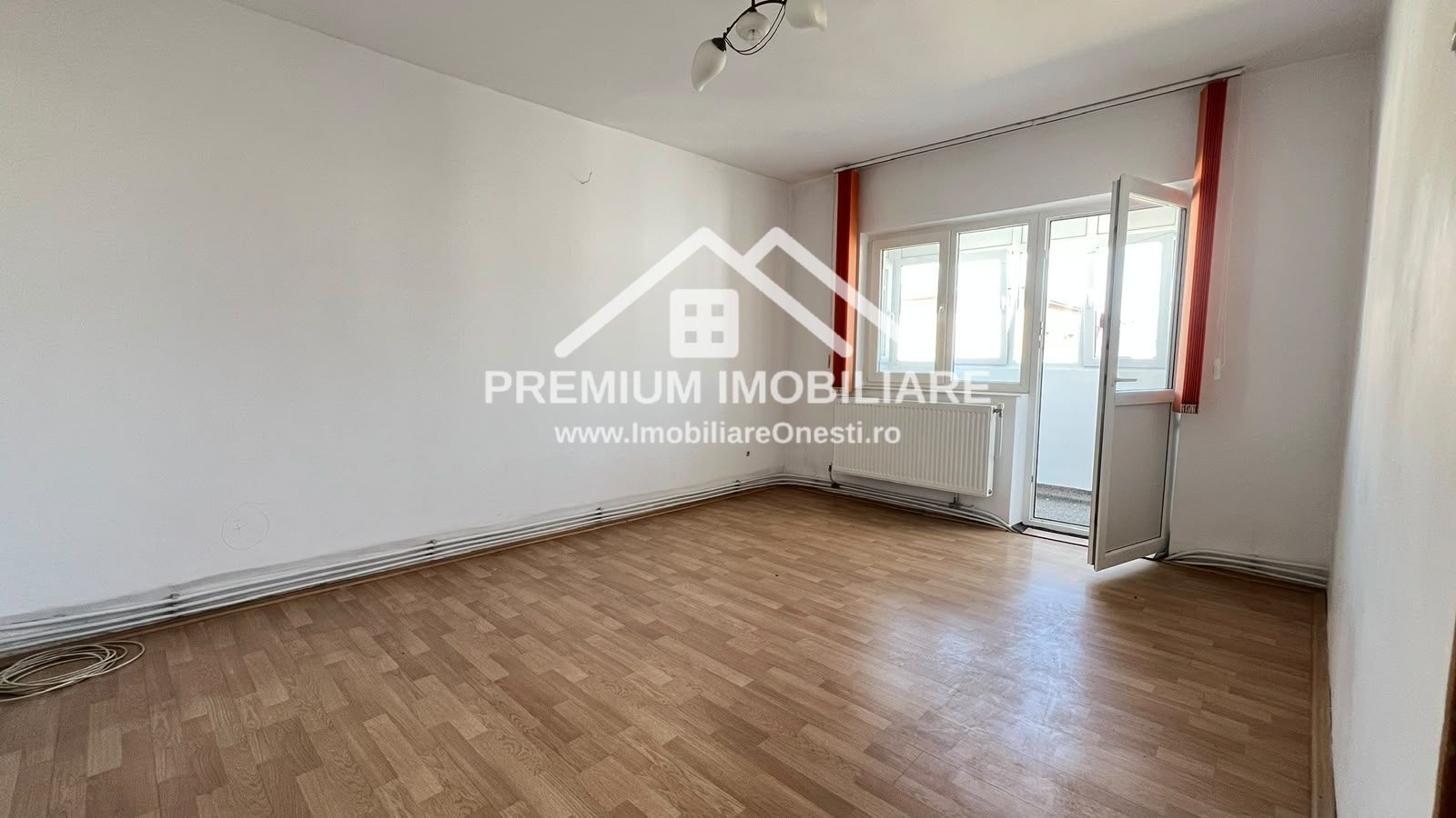 Apartament 4 camere, decomandat – Zona de Jos - Poză 1