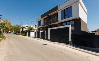 Casă / Vilă cu 3 camere de vânzare în Centru, Chișinău - Poză 1