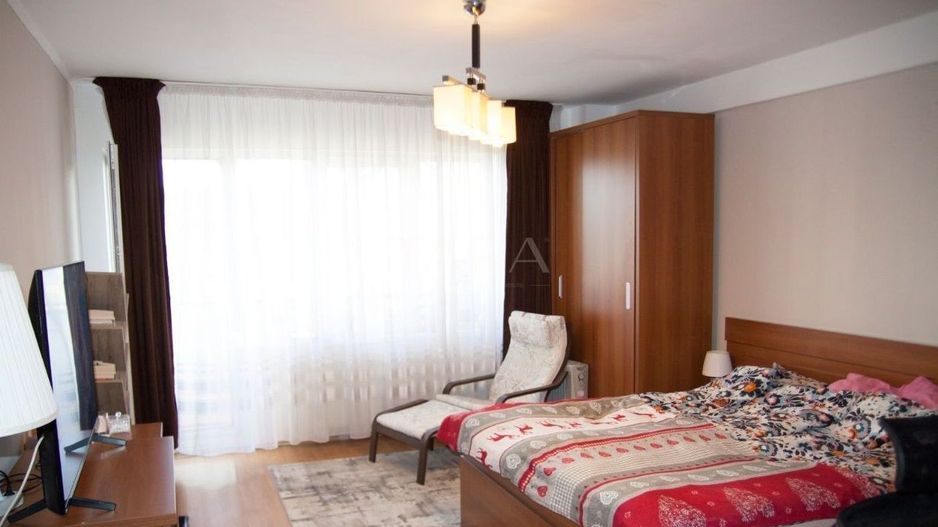 Apartament 3 camere, Petrom, mobilat, utilat, cu loc de parcare privat - Poză 6