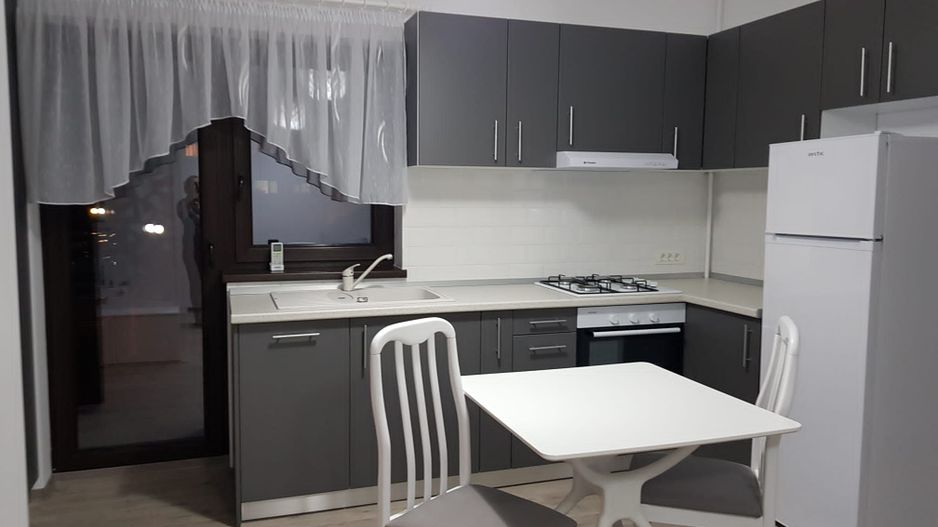 Apartament 2 camere Otopeni central | parter | include parcare - Poză 1